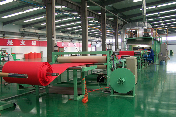 Qingdao Hongde New Material Co., Ltd fabrika üretim hattı